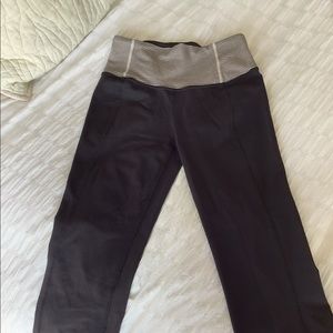 Lululemon Gather and Crow Crop Size 2